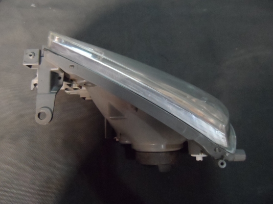 ขาย ไฟหน้า ข้างขวา Toyota  Granvia