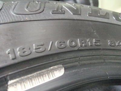ยาง  Dunlop 185/60/15 ปี 09