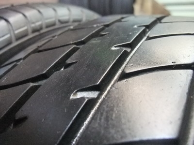 ยาง  Dunlop 185/60/15 ปี 09