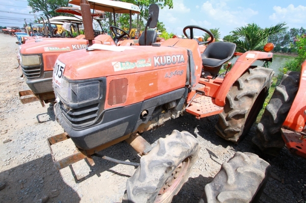AUC Code 015 แทรกเตอร์ KUBOTA L3408 ราคา เริ่มต้นการประมูล100,000 บาท AUC Code 015 แทรกเตอร์ KUBOTA L3408 ราคา เริ่มต้นการประมูล100,000 บาท