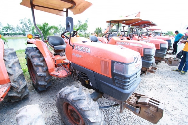 AUC Code 017 แทรกเตอร์ KUBOTA L3408 ราคา เริ่มต้นการประมูล110,000 บาท