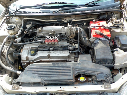 ขายรถเก๋ง Ford Laser  GLXi 2001