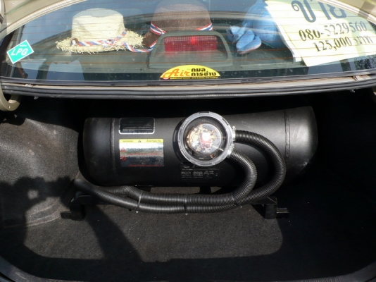 ขายรถเก๋ง Ford Laser  GLXi 2001