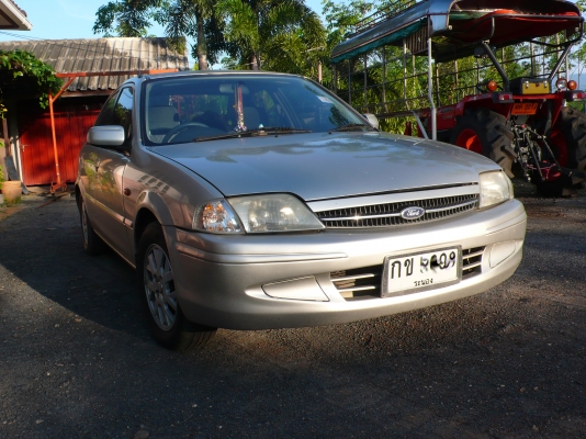 ขายรถเก๋ง Ford Laser  GLXi 2001