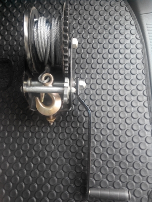 กว้านสลิงมือหมุุน