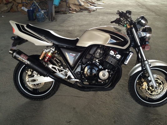 ขาย/แลก CB400SF V.s ปี98 Inv.+สพม.(ตัวจริง)