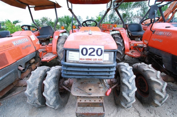 AUC Code 020 แทรกเตอร์ KUBOTA L3408 ราคา เริ่มต้นการประมูล 120,000 บาท