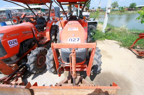 AUC Code 027 แทรกเตอร์ KUBOTA L3608 ราคา เริ่มต้นการประมูล 230,000 บาท