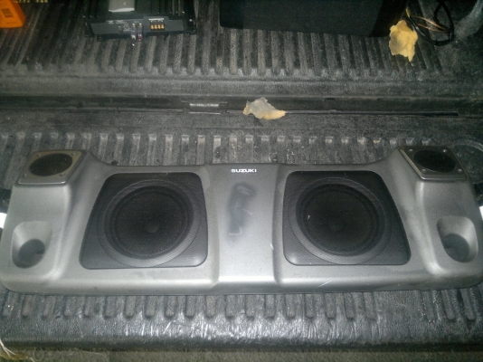 ลำโพงพิงหลัง Suzuki สภาพสวยเสียงดี