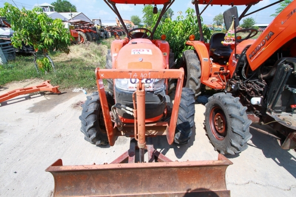 AUC Code 028 แทรกเตอร์ KUBOTA L3608 ราคา เริ่มต้นการประมูล 230,000 บาท