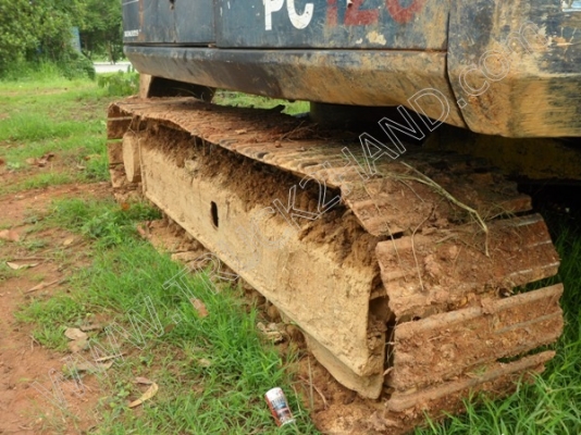 รถแบคโฮ  ยี่ห้อ KOMATSU PC120 รุ่น 3