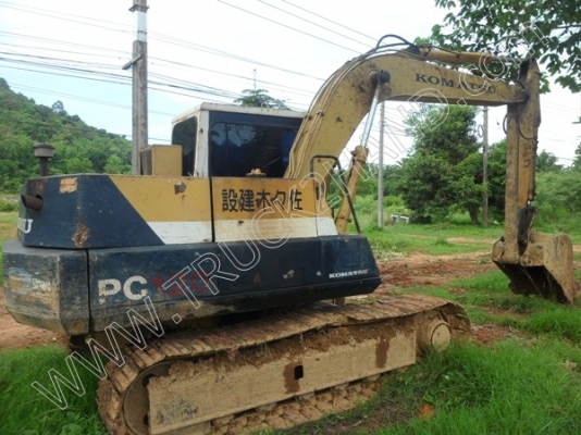 รถแบคโฮ  ยี่ห้อ KOMATSU PC120 รุ่น 3