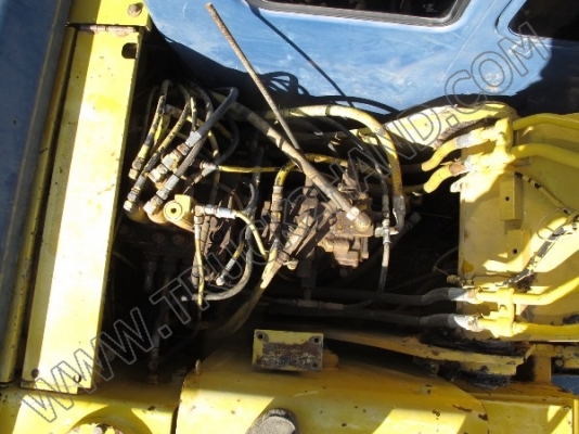 รถแบคโฮ ยี่ห้อ KOBELCO SK120-3 รถแบคโฮ ยี่ห้อ KOBELCO SK120-3