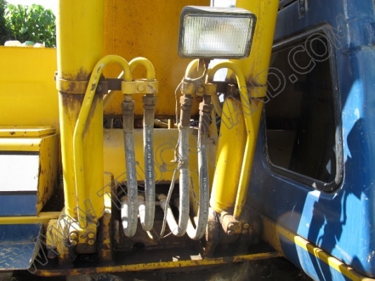 รถแบคโฮ ยี่ห้อ KOBELCO SK120-3 รถแบคโฮ ยี่ห้อ KOBELCO SK120-3