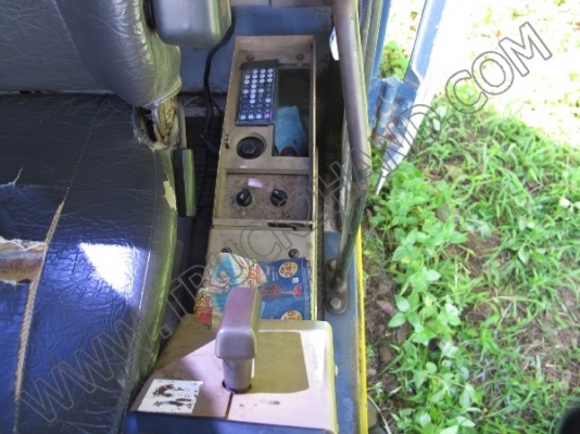 รถแบคโฮ ยี่ห้อ KOBELCO SK120-3 รถแบคโฮ ยี่ห้อ KOBELCO SK120-3