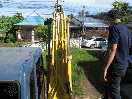 รถแบคโฮ ยี่ห้อ KOBELCO SK120-3 รถแบคโฮ ยี่ห้อ KOBELCO SK120-3