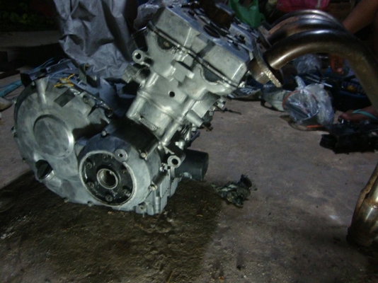 ขออนุญาตขายเครื่องcb1 ถอดออกจากcbr400 ราคา 5500