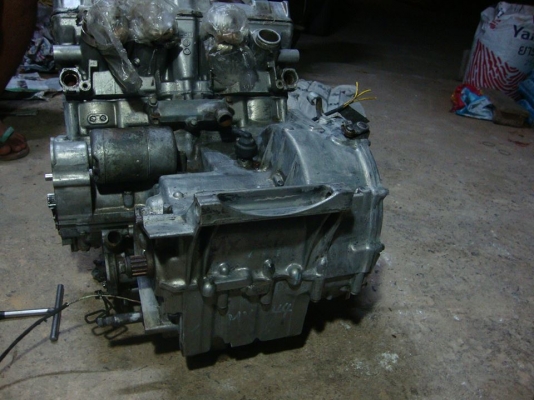 ขออนุญาตขายเครื่องcb1 ถอดออกจากcbr400 ราคา 5500