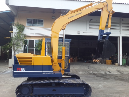 ขาย รถขุด KOMATSU รุ่น PC60-3- แทร็กเหล็ก มือสองญี่ปุ่น