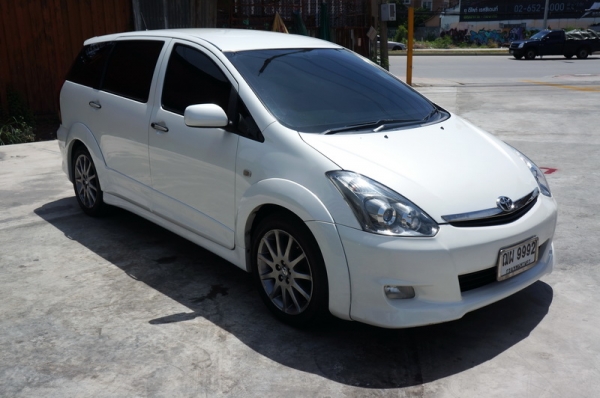 TOYOTA WISH ปี 2007 รถเดิม สวยสุดๆ ชุดแต่งสเกิตรอบคัน ARIBAG คู่ เบรค ABS ล้อ MAX เบาะหนัง เครื่องวิ่งดีมาก ช่วงล่างแน่น ภายในสภาพสวย สีสวย การันตีรถสวย จัดไฟแนนได้