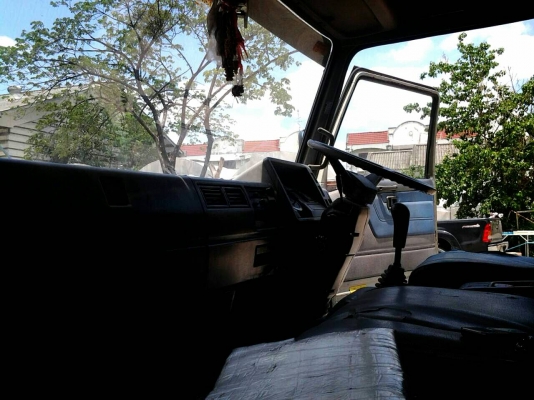 ขายรถบรรทุก 6 ล้อ HINO ปี38 ยาว 5.5 เมตร รถพร้อมใช้งาน