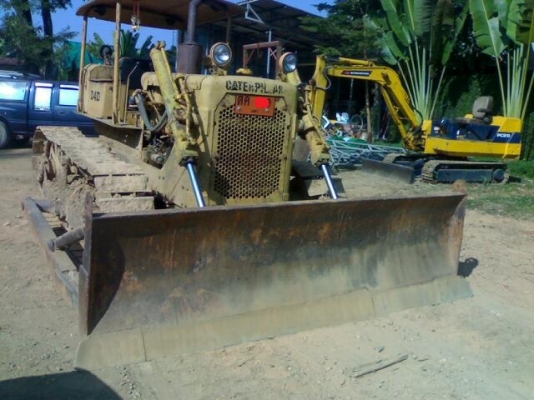 ขายCAT D4D ตีนไก่ สภาพสวยพร้อมใช้ ติดต่อได้ที่คุณอ๊อฟ พิจิตร 086-737-9991