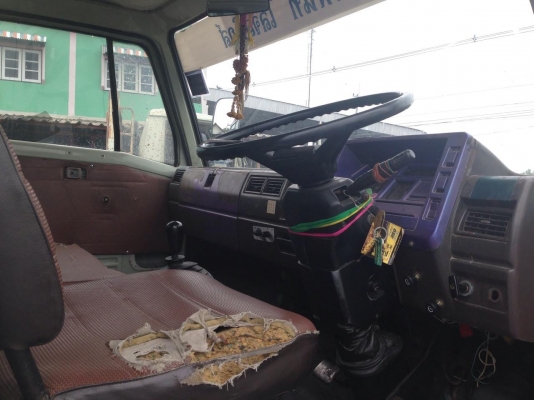 ***ขายแล้วครับขอบคุณ Truck2hand ขาย6ล้อพื้นเรียบ HINO FB113 WO4D 117แรง เครื่องเดิมเกียร์เดิม เครื่องแน่นดี แรงดี เกียร์ดีไม่หลุด ช่วงล่าง Fหน้า-หลัง คัสซีดี ไม่ปะไม่ดาม มีเก็บงานเต้าหูแหนบหลัง มาแล้ว กระบะพื้นเรียบยาว 5.0ม.สภาพสวยพื้นสวยไม่ผุ หัวเก๋งดีไม