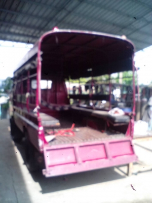 ขายด่วนๆ,รถสี่ล้อ,กลางโดยสาร,,สวยๆTOYOTA 110 hp,, เดิมๆใช้งานน้อย,,