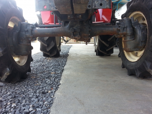 ยันร์ม่า EF453T 4 WD  พร้อมผานพรวน 6x22 ตราช้าง สภาพดีมากๆ ยางใหม่  4 เส้น...