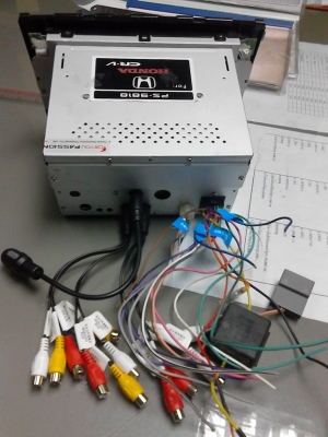 เครื่องเล่น  DVD  CD  วิทยุ  TV  MP3  USB   ติดต่อ TEL.081-427-3941