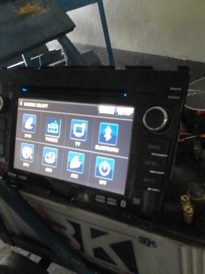 เครื่องเล่น  DVD  CD  วิทยุ  TV  MP3  USB   ติดต่อ TEL.081-427-3941