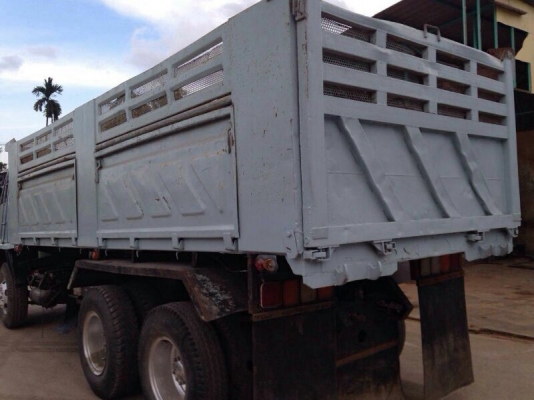 รถอีซูซุ 10 ล้อดั้ม 240 แรงม้า. ( นางฟ้าแท้ )  สนใจติดต่อ 081 - 6079515