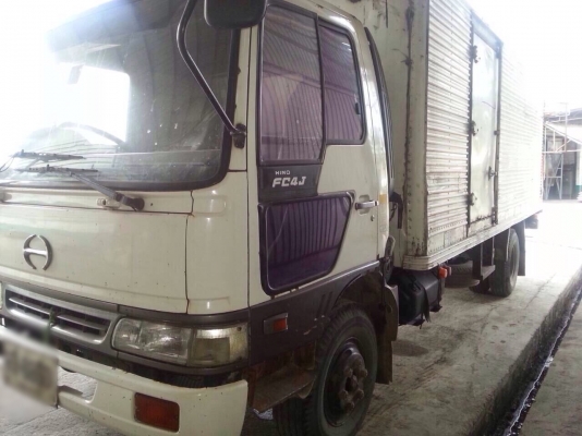 ขายรถบรรทุกหกล้อ HINO FC4J เครื่อง 140 แรง รถห้าง ตู้แห้งยาว 5.50 เมตร ทะเบียนพร้อม