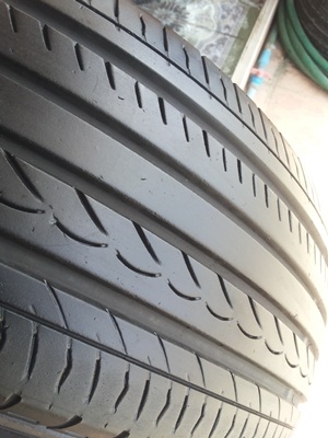 ขายยาง215/60/16 ปี 11 YOKOHAMA ADVAN dB 1 ชุด