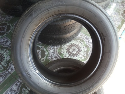 ขายยาง215/60/16 ปี 11 YOKOHAMA ADVAN dB 1 ชุด