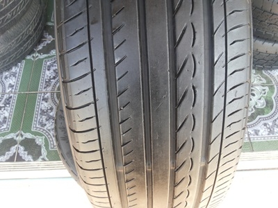 ขายยาง215/60/16 ปี 12 YOKOHAMA ADVAN dB 1 ชุด