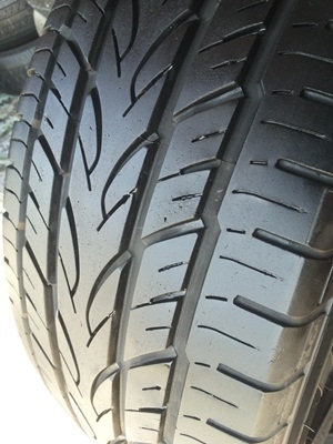 ขายยาง205/55/16 ปี 10/3เส้นปี09/1เส้น YOKOHAMA Adrive 1 ชุด