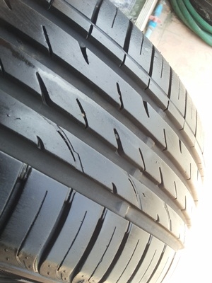 ขายยาง195/55/15 ปี 1412 ROADSTONE HD 1 ชุด
