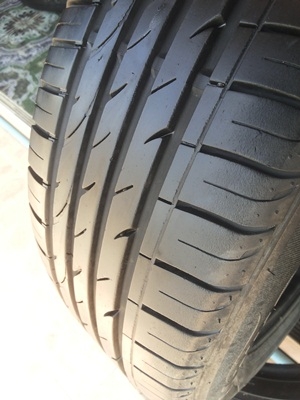 ขายยาง195/55/15 ปี 1412 ROADSTONE HD 1 ชุด