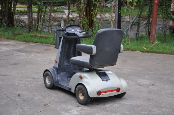 ขายรถ MITSUBISHI4ล้อ คนชราหรือผู้สูงอายุ มือสองจากญี่ปุ่นยังไม่เคยใช้งานในไทย 25,00เท่านั้น