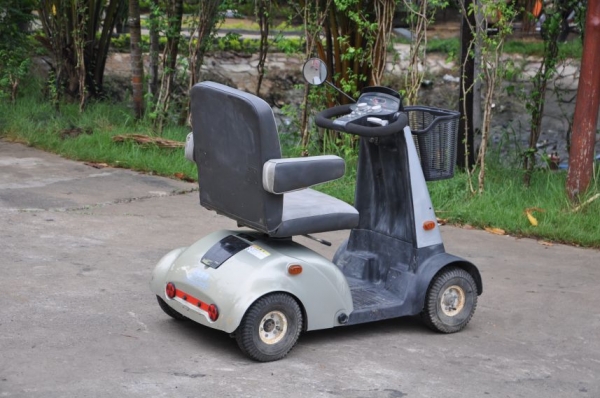 ขายรถ MITSUBISHI4ล้อ คนชราหรือผู้สูงอายุ มือสองจากญี่ปุ่นยังไม่เคยใช้งานในไทย 25,00เท่านั้น