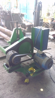 Sell> ขายเครื่องม้วนเหล็กแผ่น หน้ากว้าง 5 ฟุต เพลาตันโต 5" นิ้ว ไฟ 3 เฟส 380V.ต่อมาใหม่ พร้อมใช้งานครับผม