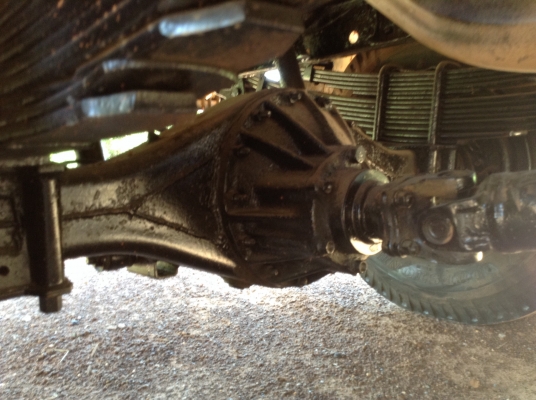 ขาย 6 ล้อ NPR 115 หูช้างห้างแท้ปี 35 ยาว 4.30 เมตร เครื่อง 4BD1 115 แรงม้าแน่นไม่หลวมไม่ไอ 6 น็อตหน้าหลัง เกียร์สั้น คัสซีสวยตลอดเส้น ยางดี ทะเบียนเต็มพร้อมโอน