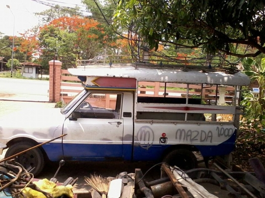 ขายหลังคาสองแถวมาสด้า 1000