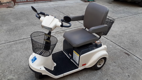 ขายรถไฟฟ้า 3 ล้อเพิ่งมาจากญี่ปุ่น