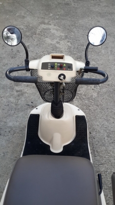 ขายรถไฟฟ้า 3 ล้อเพิ่งมาจากญี่ปุ่น