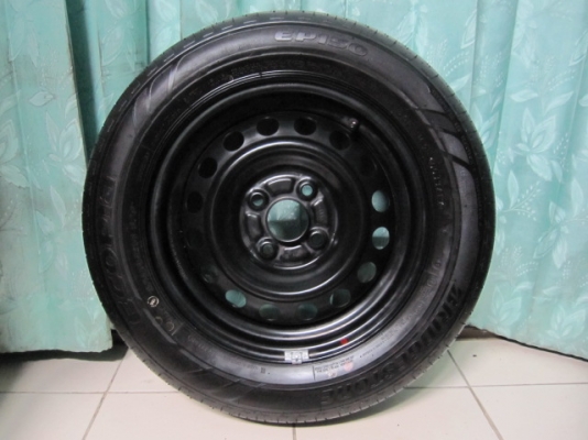 ขายยางติดรถป้ายแดง Bridgestone ขนาด 175 65R 14 ขอบ 14 สภาพใหม่มากๆ