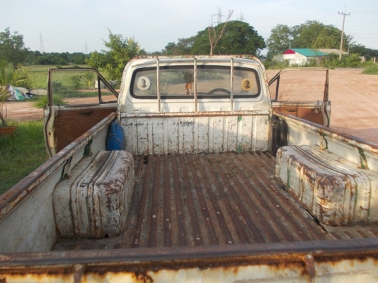 ขาย DATSUN 620 ช้างเหยียบ 1500 เกียร์คอ 5 ขอ ไฟนอนแห้งๆ