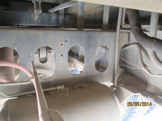 ISUZU.320ปี48.แม่.ลูก.บะเนียมลูก3คาน.สภาพสวยพร้อมใช้งาน.รอรูปเพิ่มครับ.ราคา.2,250,000บ