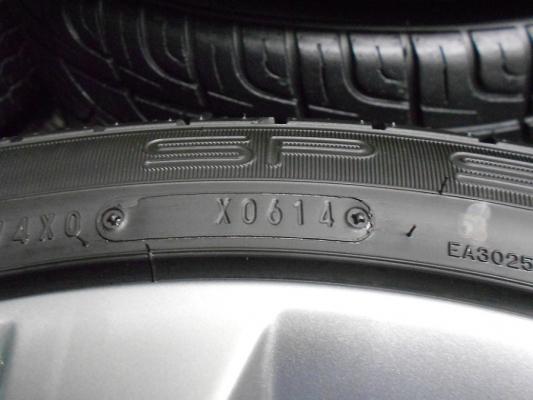 ขายล้อแม็ก New Mazda 3 ขอบ 18 พร้อมยาง Dunlop ป้ายแดงปี 14 ถอดศูนย์/เทิร์นได้-ใส่ฟรี ขายล้อแม็ก New Mazda 3 ขอบ 18 พร้อมยาง Dunlop ป้ายแดงปี 14 ถอดศูนย์/เทิร์นได้-ใส่ฟรี